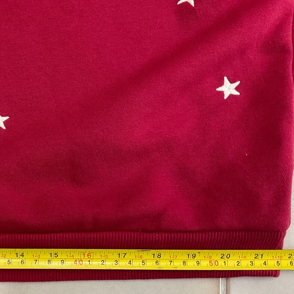 Universal Thread Women’s Red Sweatshirt with Embroidered Stars Size M NWT - Picture 6 of 11